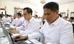 464 Peserta Ikuti Seleksi PPPK, Sekda KBB Tegaskan Tak Ada Celah Kecurangan Para peserta seleksi PPPK KBB tengah mengisi jawaban yang disediakan oleh Sistem Computer Assisted Tes (CAT), Minggu 19 November 2023.