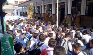 Doc. Pembukaan P5 di SMPN 13 hari ini mencerminkan langkah penting untuk membentuk nilai-nilai Pancasila pada siswa. (mong)