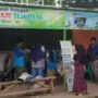 TPA Sarimukti Tolak Sampah Tercampur, Pemda KBB Siapkan Langkah Ini Masyarakat Desa Padalarang, Kecamatan Padalarang, KBB, saat menyetor sampah di Bank Sampah Sukamaju Sejahtera. Selasa (21/11). Foto DLH KBB