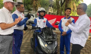 Yayasan AHM Berikan Beasiswa untuk Future Leader
