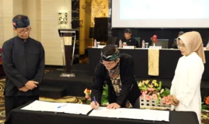 Pemkab Bandung meluncurkan Indeks Pembangunan Manusia (IPM) Kecamatan Kabupaten Bandung dan Geoportal Palapa Versi 4.0, Kamis (23/11).