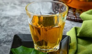 Teh daun sirsak untuk atasi darah tinggi (freepik)