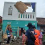 Angin Kencang Terbangkan Atap Warga Kebonjati Sukabumi, BPBD Lakukan Hal Ini