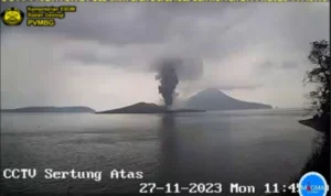 Siaga! Gunung Anak Krakatau Kembali Erupsi, Ketinggian Kolom Abu Capai 2.000 Meter Siaga! Gunung Anak Krakatau Kembali Erupsi, Ketinggian Kolom Abu Capai 2.000 Meter