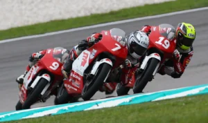 Pebalap Astra Honda Kembali Cetak Sejarah Rajai Balap Asia Pebalap Astra Honda Kembali Cetak Sejarah Rajai Balap Asia