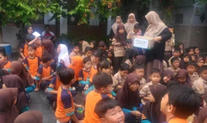 Siswa SDN 1 Banjar Berhasil Kumpulkan Dana Jutaan Rupiah untuk Rakyat Palestina Siswa SDN 1 Banjar Berhasil Kumpulkan Dana Jutaan Rupiah untuk Rakyat Palestina