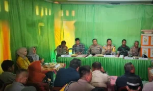 Diprotes Warga, Polisi Pastikan Kebocoran Pipa PDAM Kota Bogor di Kampung Muara Tuntas Hari Ini Diprotes Warga, Polisi Pastikan Kebocoran Pipa PDAM Kota Bogor di Kampung Muara Tuntas Hari Ini