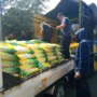 Doc. Disdagkoperin bersama Bank BJB kembali gelar operasi pasar murah dengan total jumlah 30 ton di Techno Park Cimahi, Kamis (21/12). (Mong)