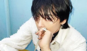 Dengan Agensi Baru, G-Dragon Bakal Bikin Yayasan Untuk Mengatasi Pecandu Narkoba di Korea G-Dragon Berikan dua pengumuman penting. (instagram @soompi)