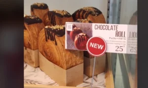 Cromboloni Ada di Indomaret? Harga Murah Ini Lokasinya! Cromboloni viral ada di Indomaret, dengan harga terjangkau. cek lokasinya di bawah ini/ Tangkap layar TikTok @officialsaybread