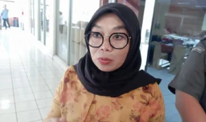 Bawaslu Jabar Tanggapi Distribusi Traktor Kementan yang Ditempeli Stiker Ravindra Airlangga Bawaslu Jabar Tanggapi Distribusi Traktor Kementan yang Ditempeli Stiker Ravindra Airlangga