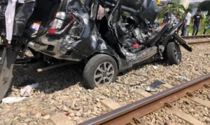 3 Fakta Kecelakaan Maut Kereta Feeder Whoosh vs Mobil Sigra