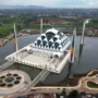 Masjid Raya al Jabbar, salah satu destinasi wisata unggulan di Bandung Timur.