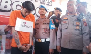 Cinta Berujung Maut! Begini Kronologis Alung Tega Bunuh Kekasih Usai Bersetubuh Cinta Berujung Maut! Begini Kronologis Alung Tega Bunuh Kekasih Usai Bersetubuh