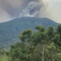Erupsi Gunung Marapi yang ketiga di hari ini (5/12).