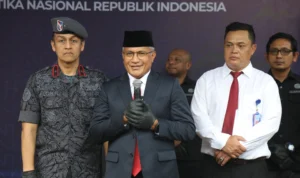 Irjen Pol. Marthinus Hukom Resmi Menjabat Kepala BNN RI Irjen Pol. Marthinus Hukom Resmi Menjabat Kepala BNN RI