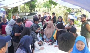 Ist. Disperindag Jabar saat gelar operasi pangan murah. Dok. Disperindag Jabar