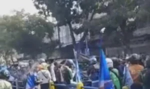 Laka Lantas di Pasar Leuwipanjang, Korban Terlindas oleh Pelaku yang Berusaha Kabur Kecelakaan yang terjadi di depan Pasar Leuwipanjang, Selasa (12/12) pagi.