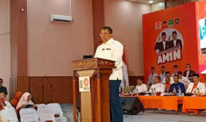 Masih Lemah, TKD Amin Jabar Genjot Suara di Pelosok Selatan Jabar Ketua TKD Amin Jabar, Haru Suandharu saat menguatkan mesin di Tasikmalaya, Sabtu (23/12).