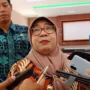 59 Pj Kepala Daerah Dapat Rapor Merah, Mendagri Copot Penjabat yang Tidak Netral Pemilu 2024 Pj Wali Kota Banjar Ida Wahida Hidayati saat diwawancara awak media usai meresmikan gedung KNPI di Kota Banjar, Kamis 28 Desember 2023. Ia mengaku belum dievaluasi Mendagri karena baru tiga minggu menjabat sebagai Pj wali kota. (Cecep Herdi/Jabar Ekspres).