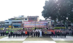 1300 Personel di Kota Bogor Siap Amankan Libur Natal dan Tahun Baru 2024 Apel Gelar Pasukan Polresta Bogor bersama TNI dan Pemkot Bogor di Alun-alun Kota Bogor, Kamis (21/12). (Yudha Prananda / Jabar Ekspres)