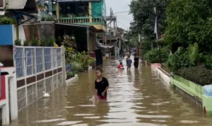 Hujan Deras Sebabkan Banjir hingga Tanah Longsor, Bupati Bandung Lakukan Hal Ini