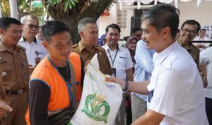 BULOG Jabar Terus Bagikan Beras Bantuan Pangan hingga Desember 2023