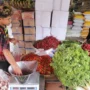 Pekan ini, beberapa kebutuhan pokok mengalami penurunan di Pasar Kota Bandung (Pandu Muslim / JE)