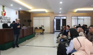 Bawaslu Kota Bandung Matangkan Persiapan Pembentukan Pengawas TPS Bawaslu Kota Bandung menggelar rapat dalam kantor (RKD), persiapan rekrutmen Pengawas Tempat Pemungutan Suara (PTPS), menyambut kontestasi Pemilu 2024, Minggu 24 Desember 2023.