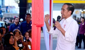 Jokowi Ungkap Alasan Harga Cabai yang masih "Pedas" di Indonesia