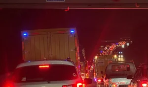 KM 117 Tol Cipularang Ditutup Demo Buruh, Pengemudi Keluhkan Macet 3 Jam