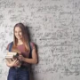 Ilustrasi/ Arti girl math yang viral di TikTok, ini dia contohnya/ Pexels/ Andrea Piacquadio