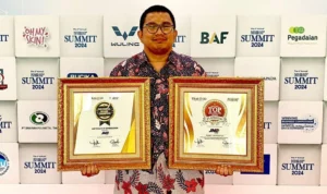 JNE Raih Dua Penghargaan di Ajang The 4th Annual Infobrand.id Summit 2024 JNE Raih Dua Penghargaan di Ajang The 4th Annual Infobrand.id Summit 2024