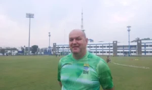 Pelatih Persib Bandung, Bojan Hodak (Sadam Husen Soleh Ramdhani)