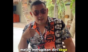 Roy Shakti yang merasa kesal karena dituduh tidak rugi apapun saat bahas Investasi Bodong di medsos. (Instagram @Royshakti)