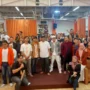 Ketua DPRD Kota Bandung Tedy Rusmawan (tengah baju putih) bersama para peserta Fest Band Seger Bener