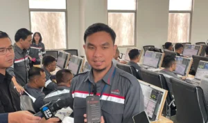 Belum Beroperasi, Stasiun Karawang Masih Tunggu Pembukaan Akses dan Konektivitas Manager Corporate Communication KCIC, Emir Monti saat dimintai keterangan oleh awak media. Foto Agi Jabar Ekspres
