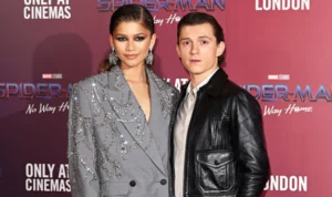 Tom Holland dan Zendaya Tetap Mesra Meski Dirumorkan Putus Tom Holland dan Zendaya Tetap Mesra Meski Dirumorkan Putus