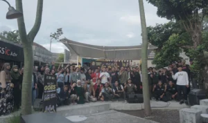 Meski Hujan, Bisik-bisik Volume 6 di Sukabumi Riuh Peserta Meski Hujan, Bisik-bisik Volume 6 di Sukabumi Riuh Peserta / Istimewa