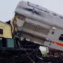 Video Tabrakan Kereta Api di Cicalengka, 3 Orang Meninggal Dunia