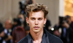 Austin Butler Mengungkap Pengalaman Menantang Dalam Menghilangkan Aksen Elvis untuk Perannya dalam Masters of the Air
