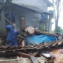 Sedang Berada di Dapur, Ibu Rumah Tangga di Sukabumi Tertimpa Bagunan