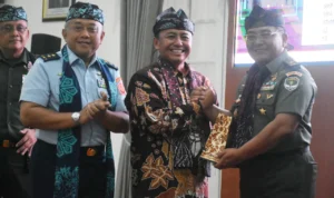 Brigjen TNI Tatang Subarna Ajak Diaspora Jangan Lupakan Kampung Halaman Brigjen TNI Tatang Subarna Diaspora Sumedang