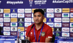 Laga Perdana di Piala Asia 2023, Asnawi: Kami Bukan Tim Lemah! Bek kanan Timnas Indonesia, Asnawi Mangkualam, saat press conference Indonesia vs Irak di Piala Asia 2023, Minggu (14/1).
