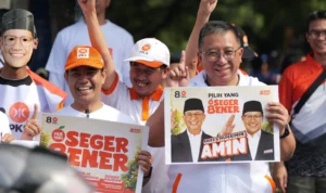 Kampanye Kreatif, PKS Bandung Perkenalkan AMIN dengan "Seger 8ener" Kampanye Kreatif, PKS Bandung Perkenalkan AMIN dengan "Seger 8ener"
