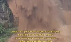 Banjir Lumpur di Area Wisata Batu Templek Cimenyan Viral di Media Sosial, Benarkah? / Tangkapan Layar