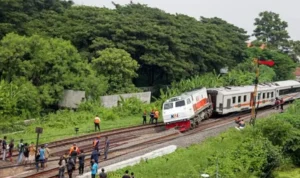 KA Pandalungan Anjlok, 933 Penumpang Batalkan Tiket