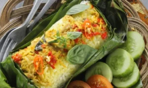 Resep Nusantara Nasi Bakar Isi Kikil Mercon