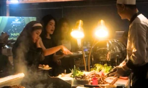 Malam Tahun Baru, Hotel Santika Pasirkaliki Bandung Bagikan Voucher Staycation Gratis untuk Pengunjung Ambara Rooftop Vaganza