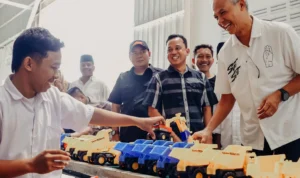 Menjelang debat Capres, pasangan nomer urut 03 Ganjar Pranowo – Mahfud MD mengalami kenaikan eletabilitas secara signifikan.